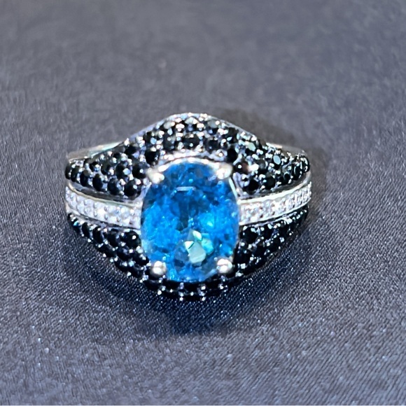 Blue Topaz Ring with Black Spinel Guard - Picture 2 of 7